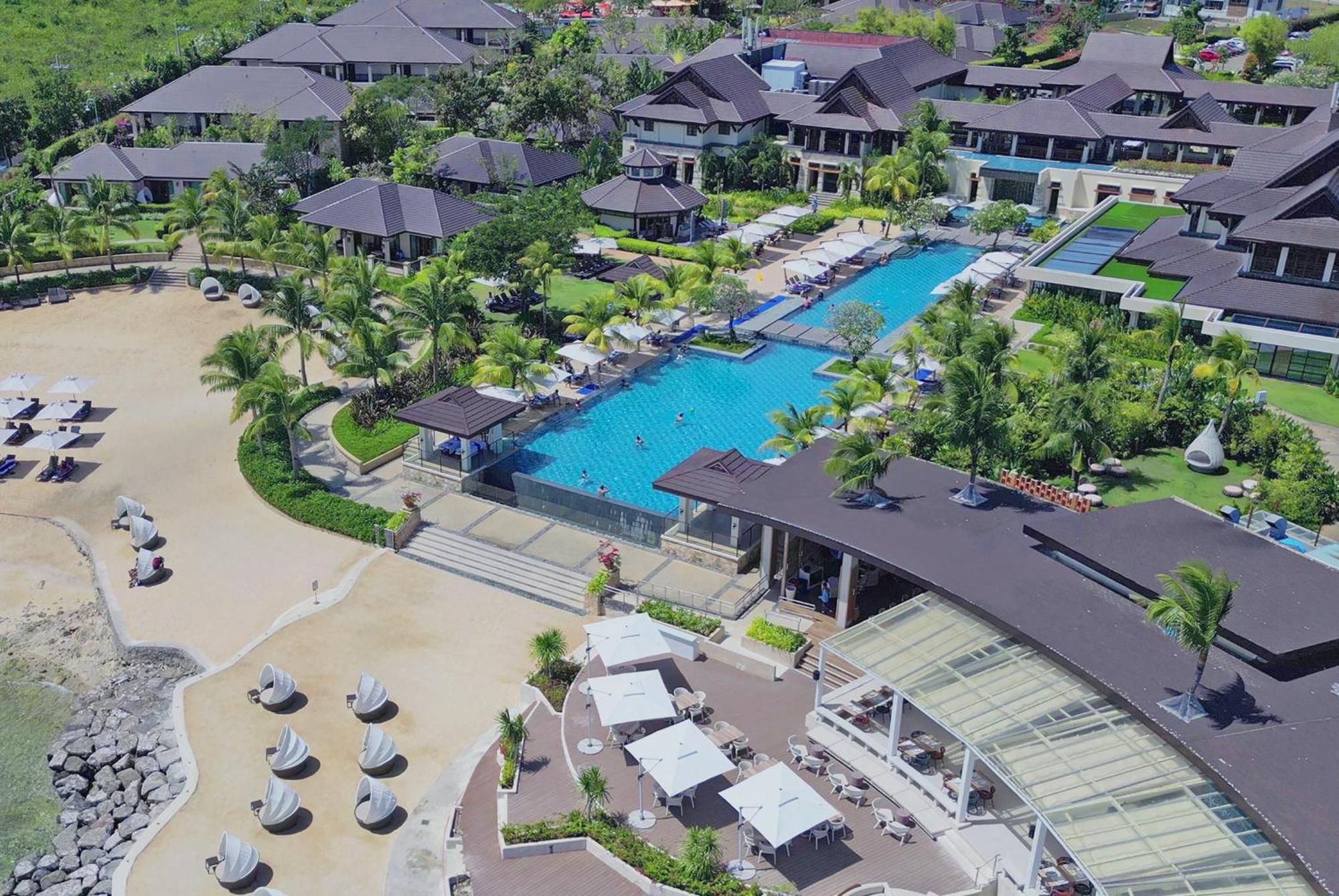 Crimson Resort And Spa - Mactan Island, Cebu Lapu-Lapu City Exteriör bild
