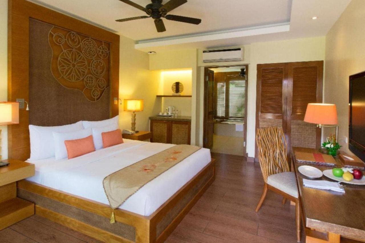 Crimson Resort And Spa - Mactan Island, Cebu Lapu-Lapu City Exteriör bild