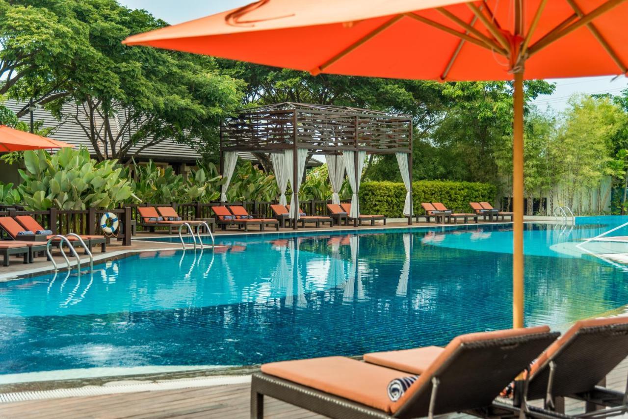 Crimson Resort And Spa - Mactan Island, Cebu Lapu-Lapu City Exteriör bild